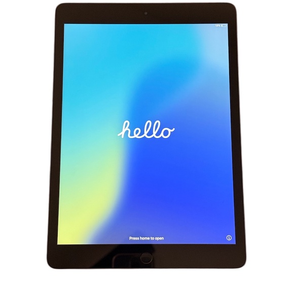 Apple iPad 8th Generation 2020 128GB 10.2” Space Gray - Picture 2 of 7